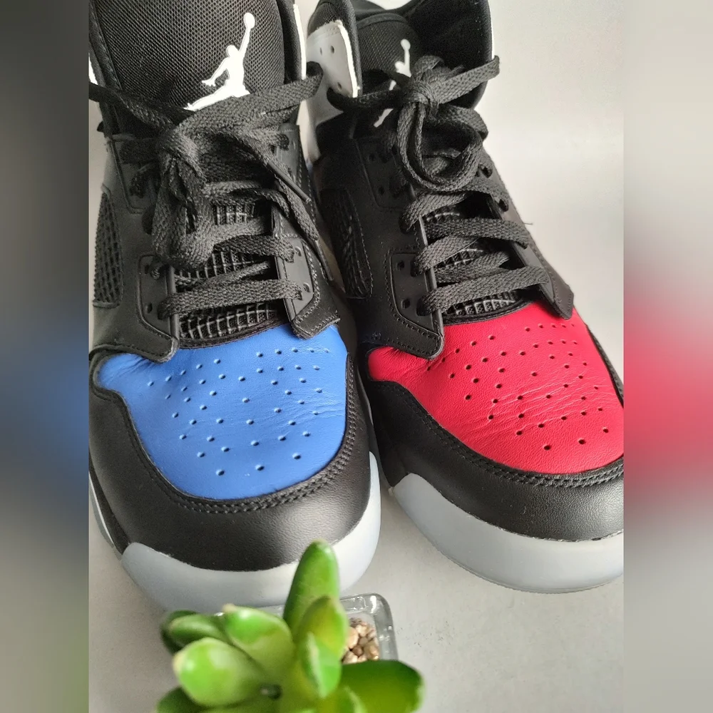Jordan Mars 270 Top 3 Size 12  Rubber Black Red Blue White  Sneakers  Basketball